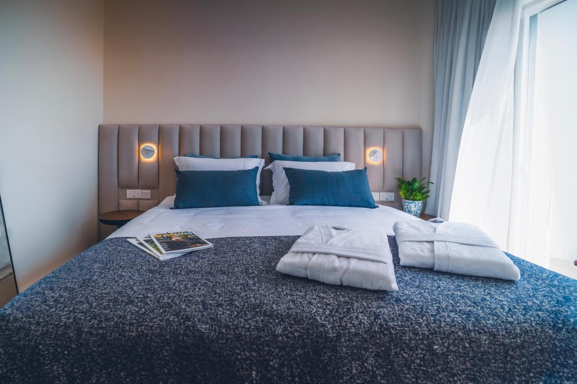 Wellclub - Wellness Family Experience - Seaview Hotel Paphos Buitenkant foto