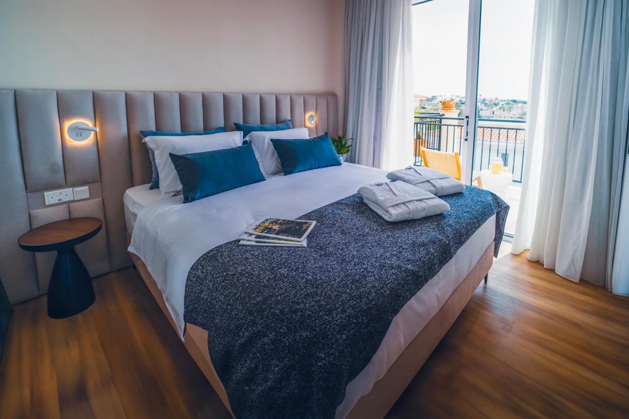 Wellclub - Wellness Family Experience - Seaview Hotel Paphos Buitenkant foto