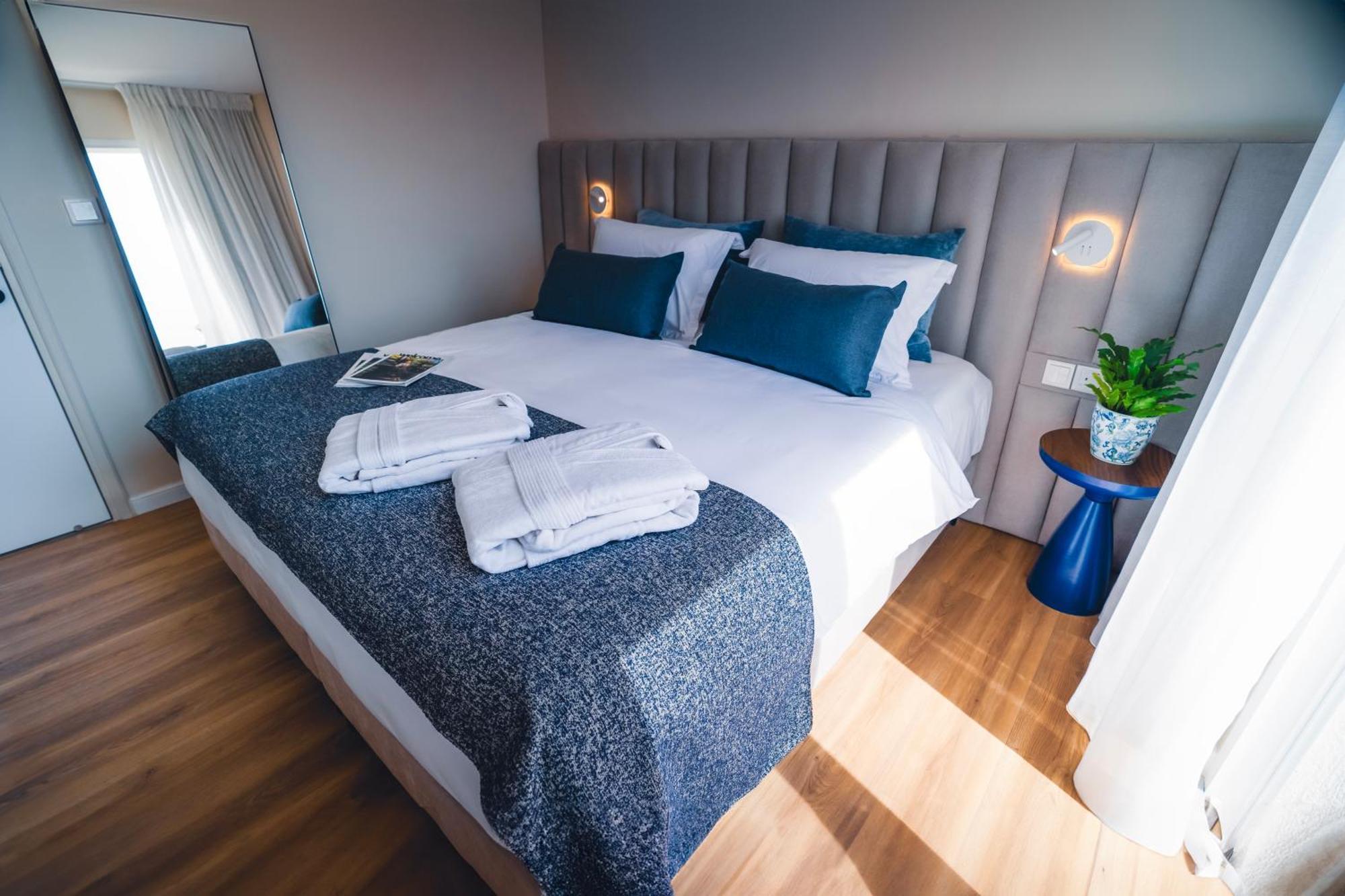 Wellclub - Wellness Family Experience - Seaview Hotel Paphos Buitenkant foto