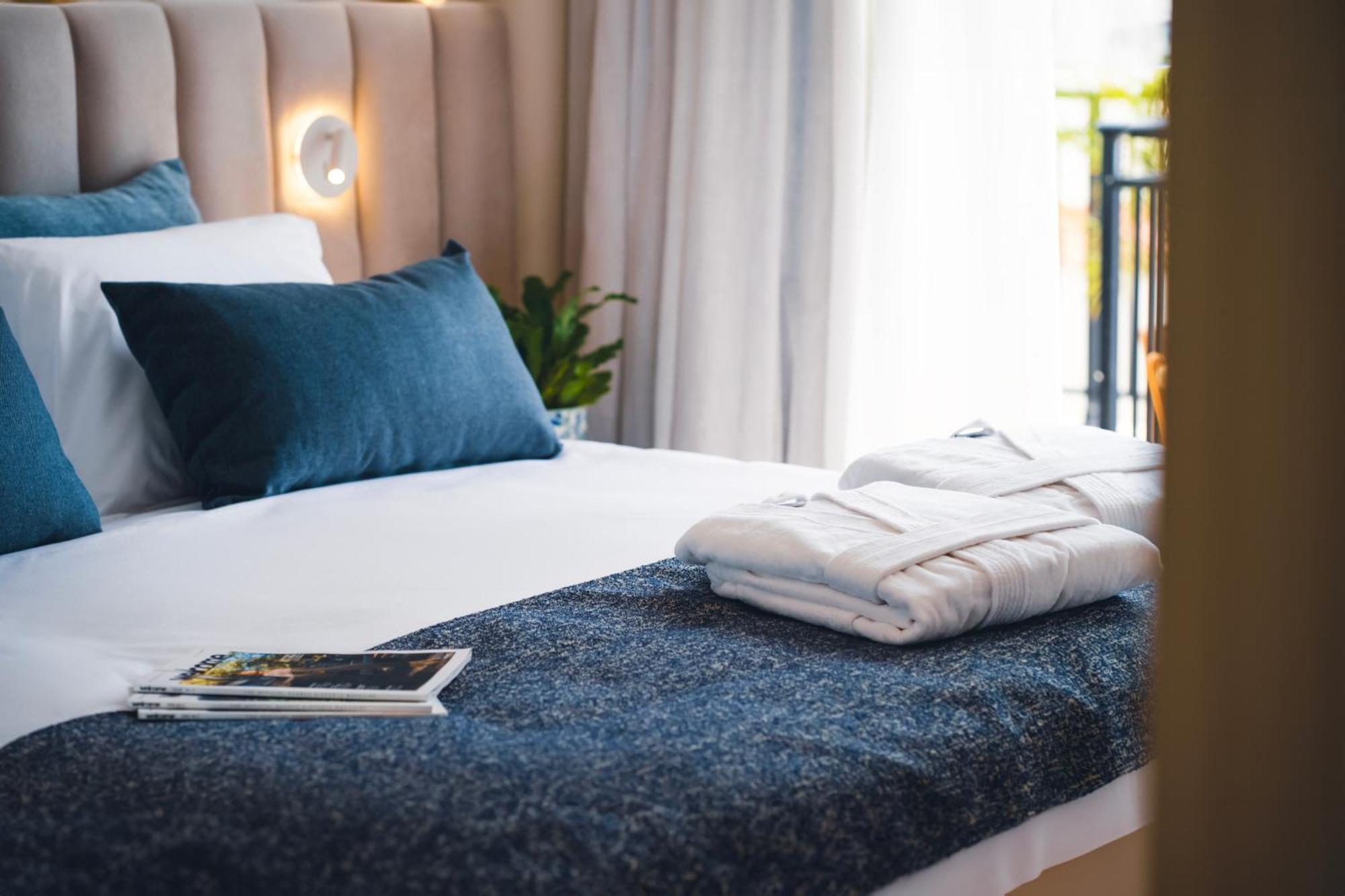Wellclub - Wellness Family Experience - Seaview Hotel Paphos Buitenkant foto